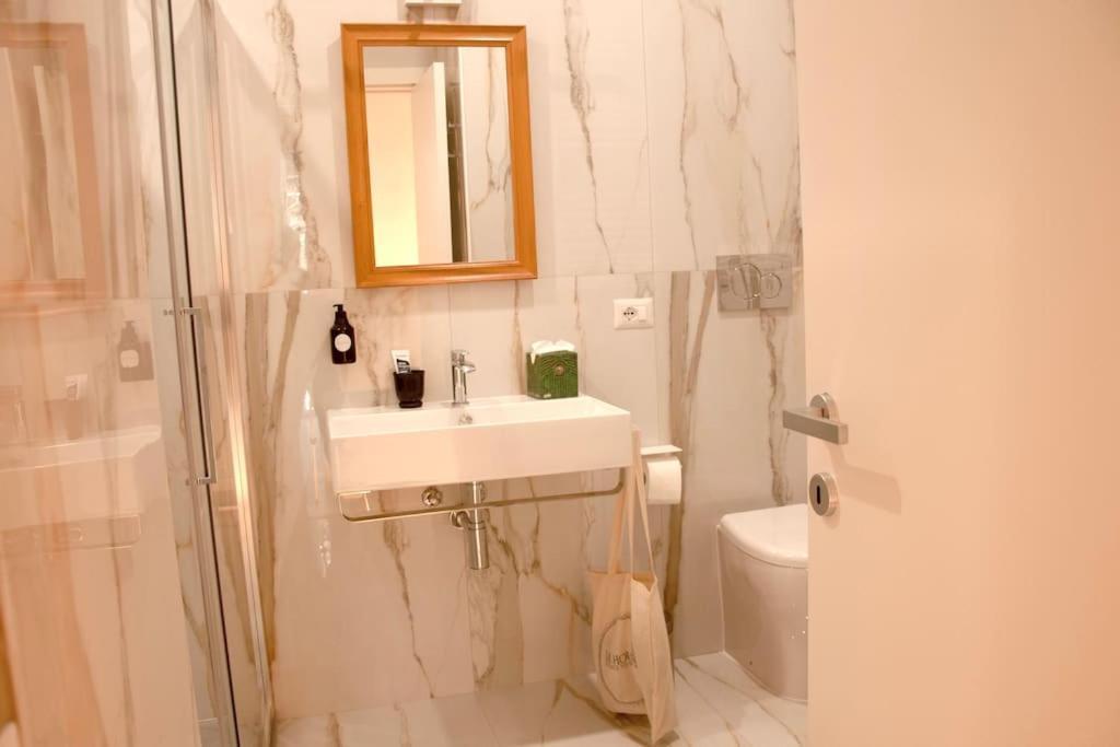 Lml Housing The Place To Be In Рим Экстерьер фото